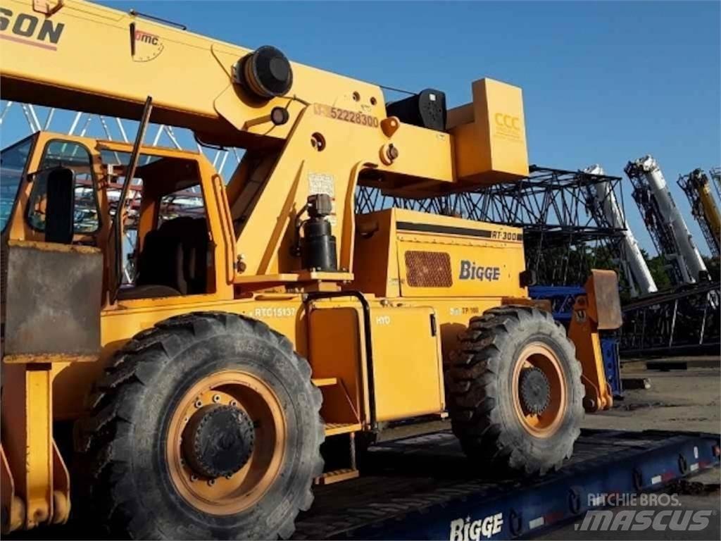 Broderson RT-300 越野起重機