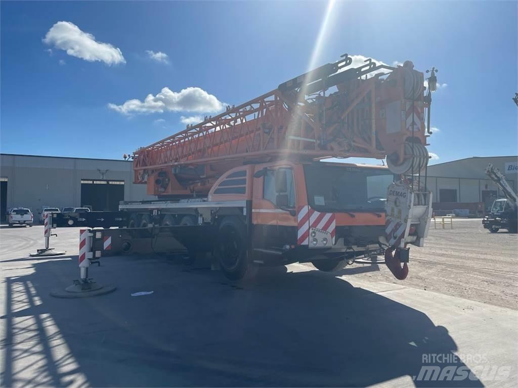 Demag AC 250-5 全路面起重機/吊車