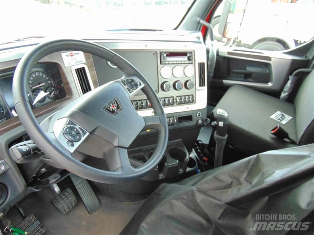 BIK HL 65T 起重機卡車