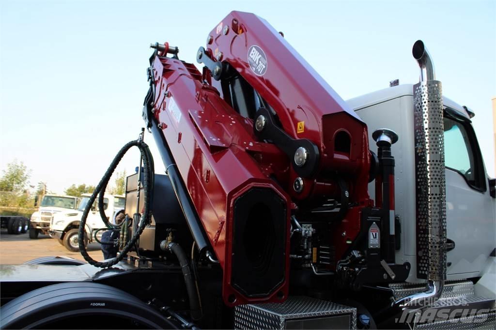 BIK HL 70T 起重機卡車