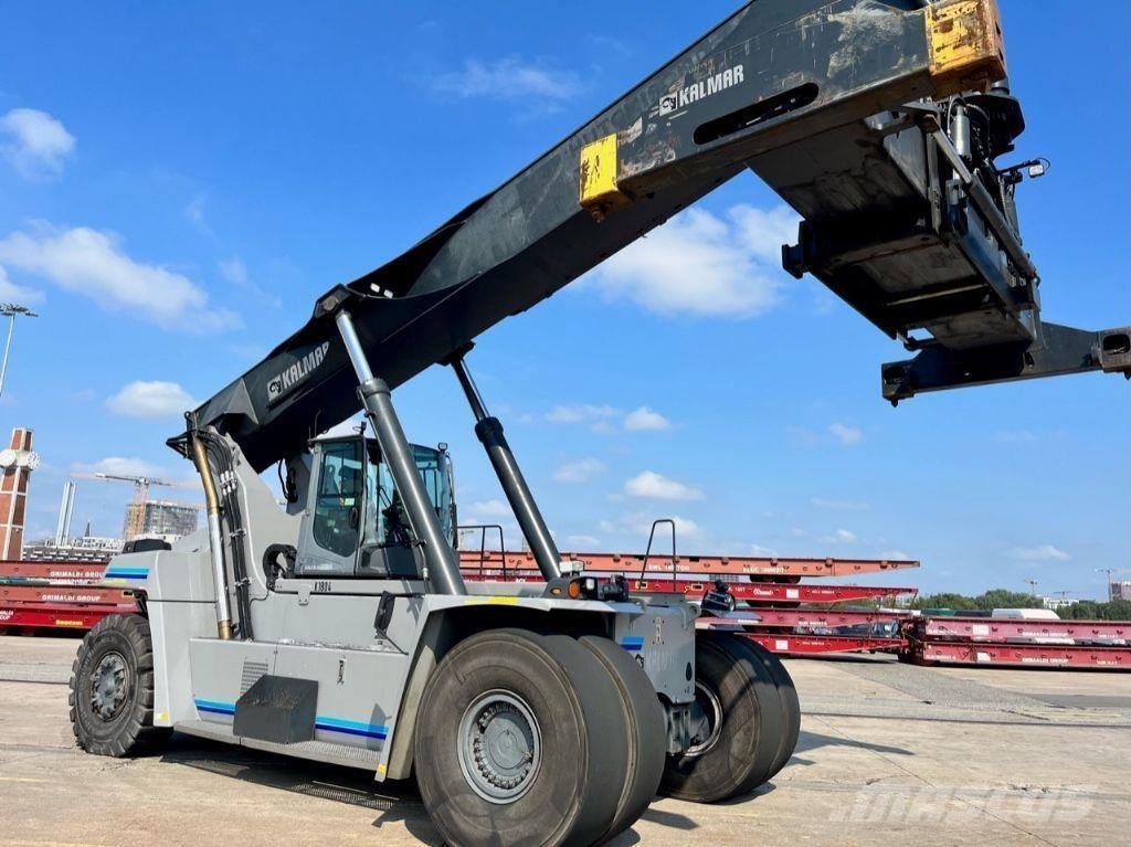 Kalmar DRG450-60S5 前伸型堆積機