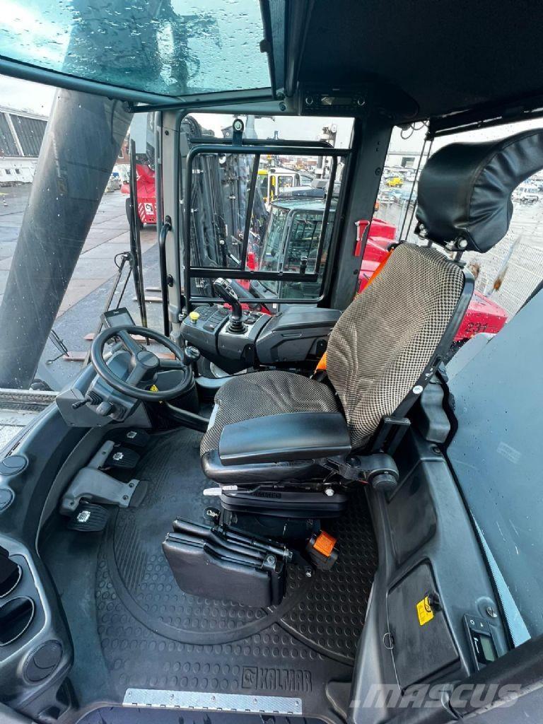 Kalmar DRG450-60S5 前伸型堆積機