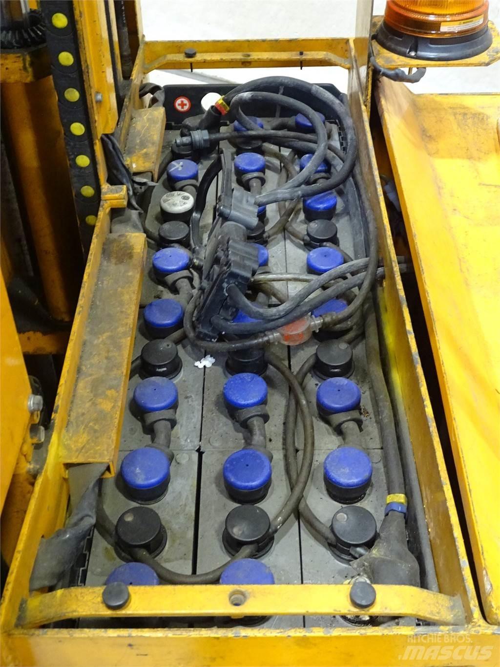 BT LW13 行走控制式堆積機