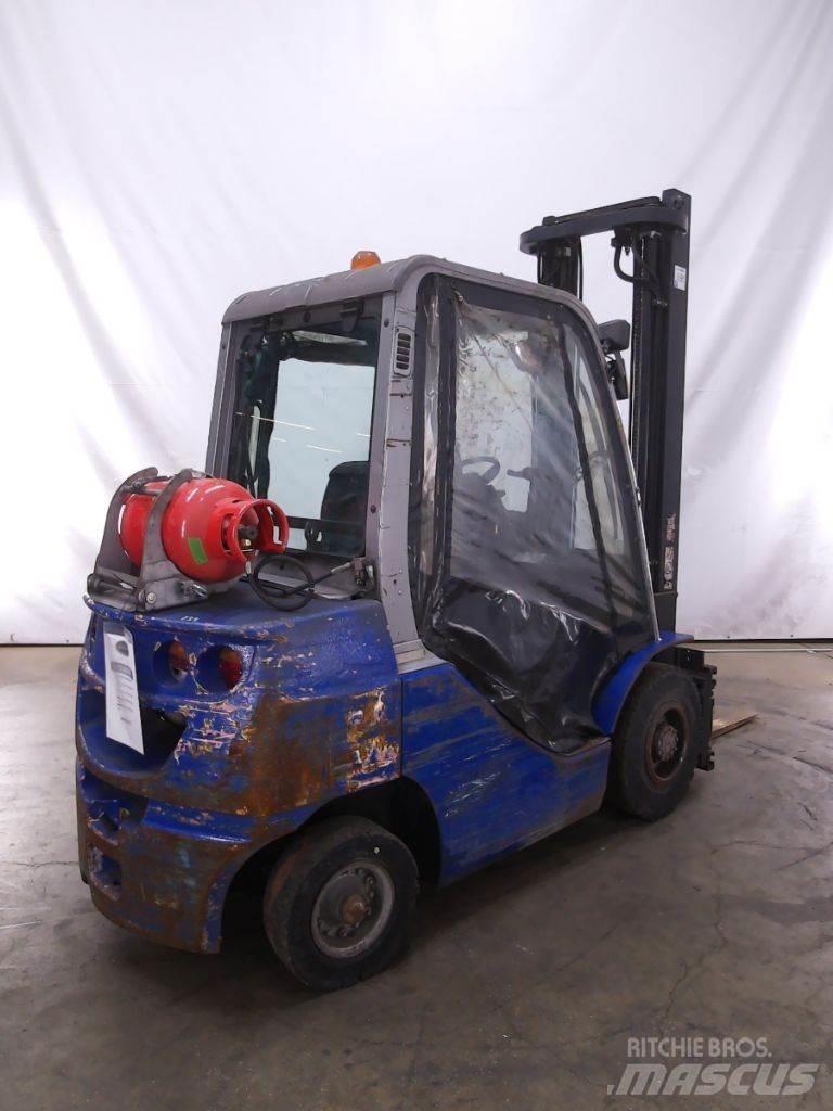 Cesab M325G 液化石油氣LPG卡車