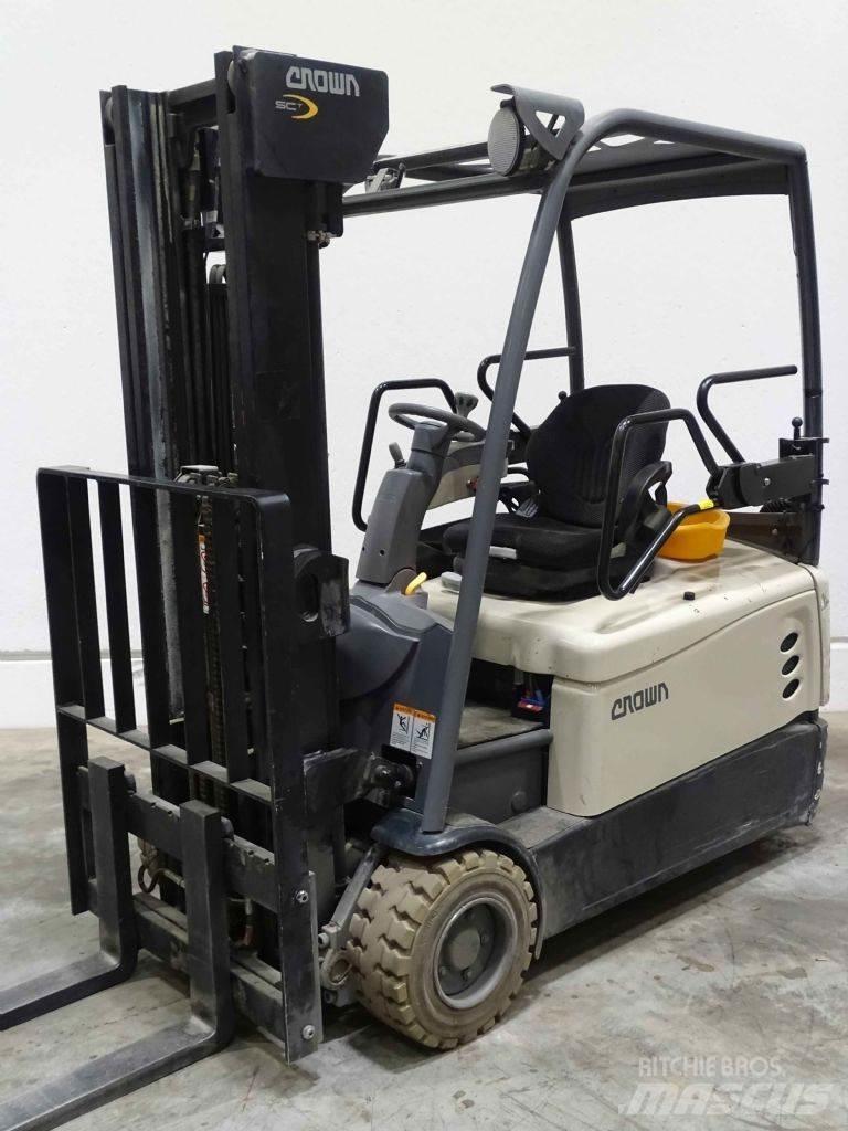 Crown SCT6060-2.0 電動堆高機