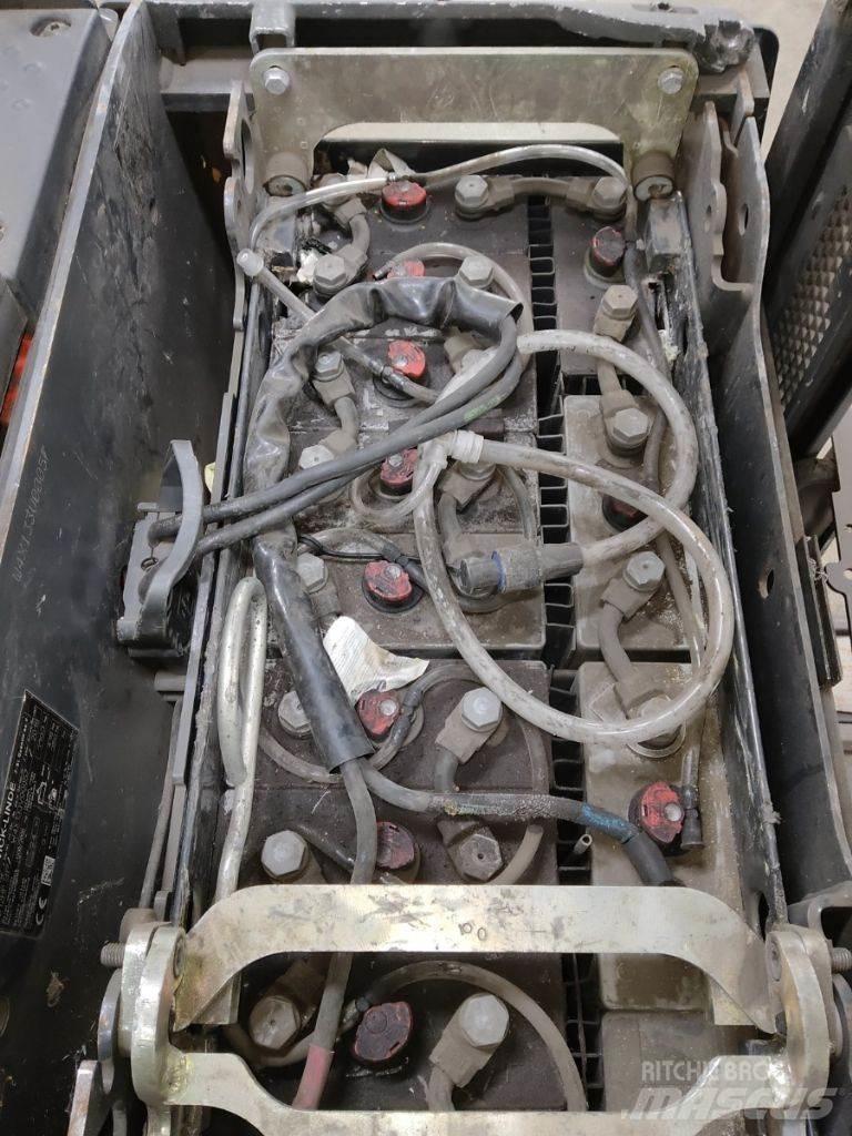 Linde D12HPSP 行走控制式堆積機