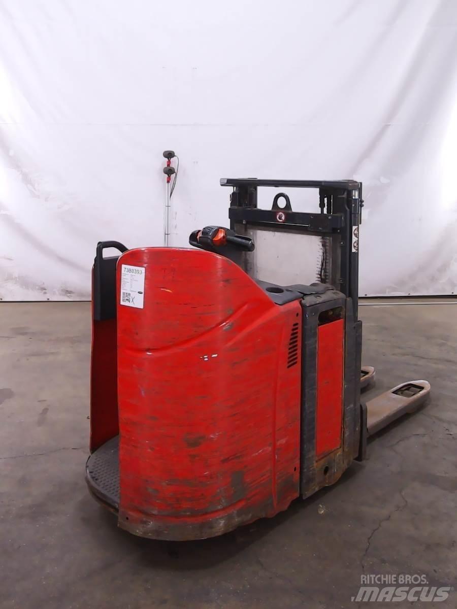 Linde D12P 行走控制式堆積機