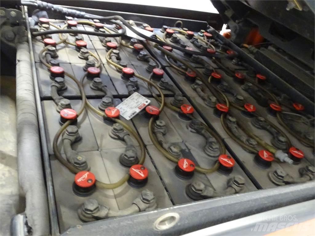Linde E30HL 電動堆高機
