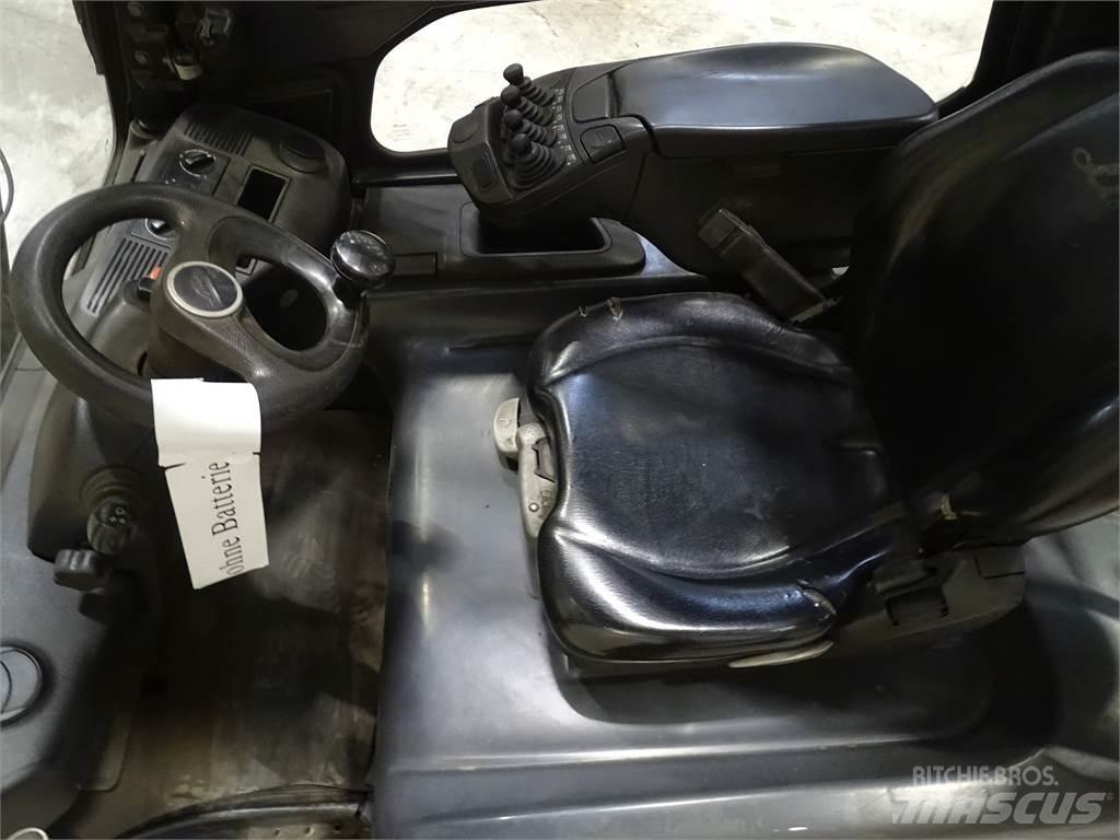 Linde E35L-01 電動堆高機