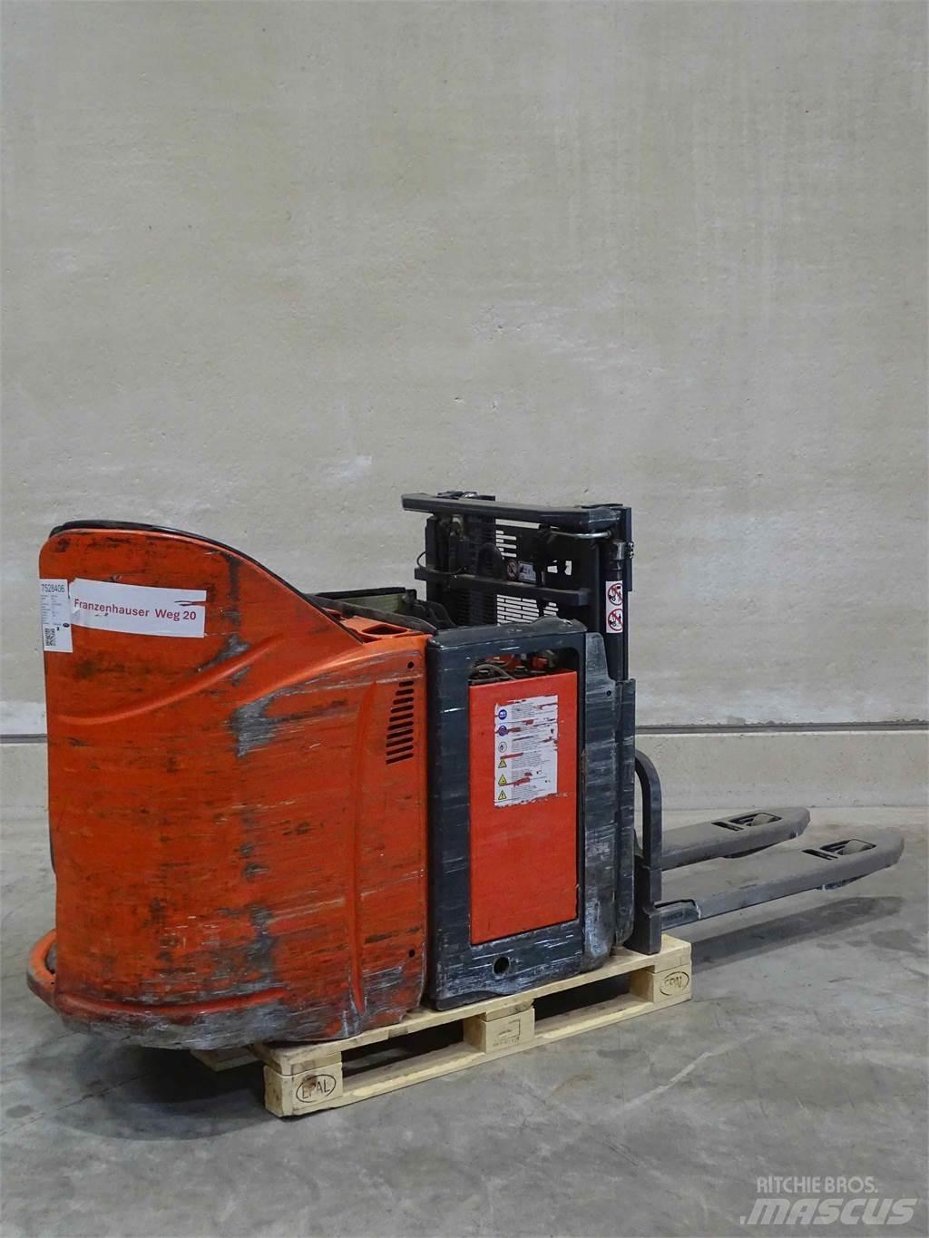 Linde L12LSP 行走控制式堆積機