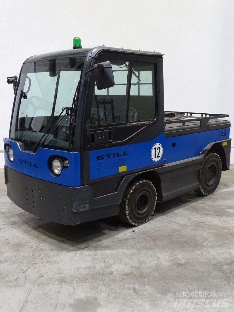 Linde P250 牽引車