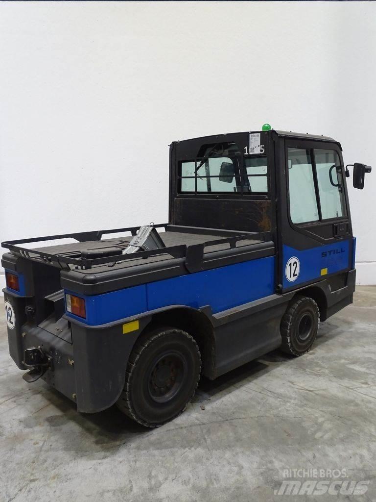 Linde P250 牽引車