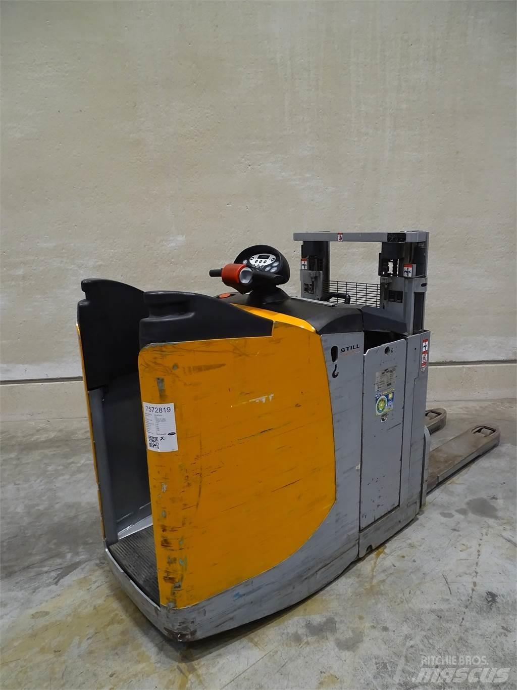Still EXD-S20 行走控制式堆積機