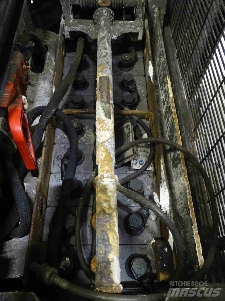 Still EXV14 行走控制式堆積機