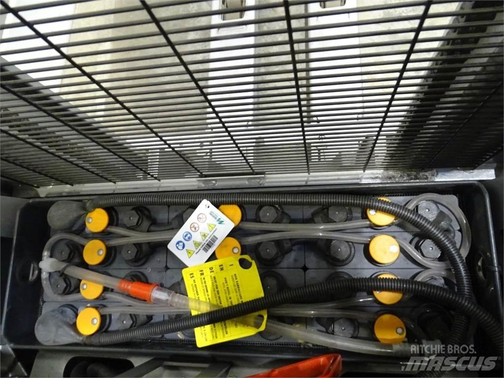 Still EXV14 行走控制式堆積機