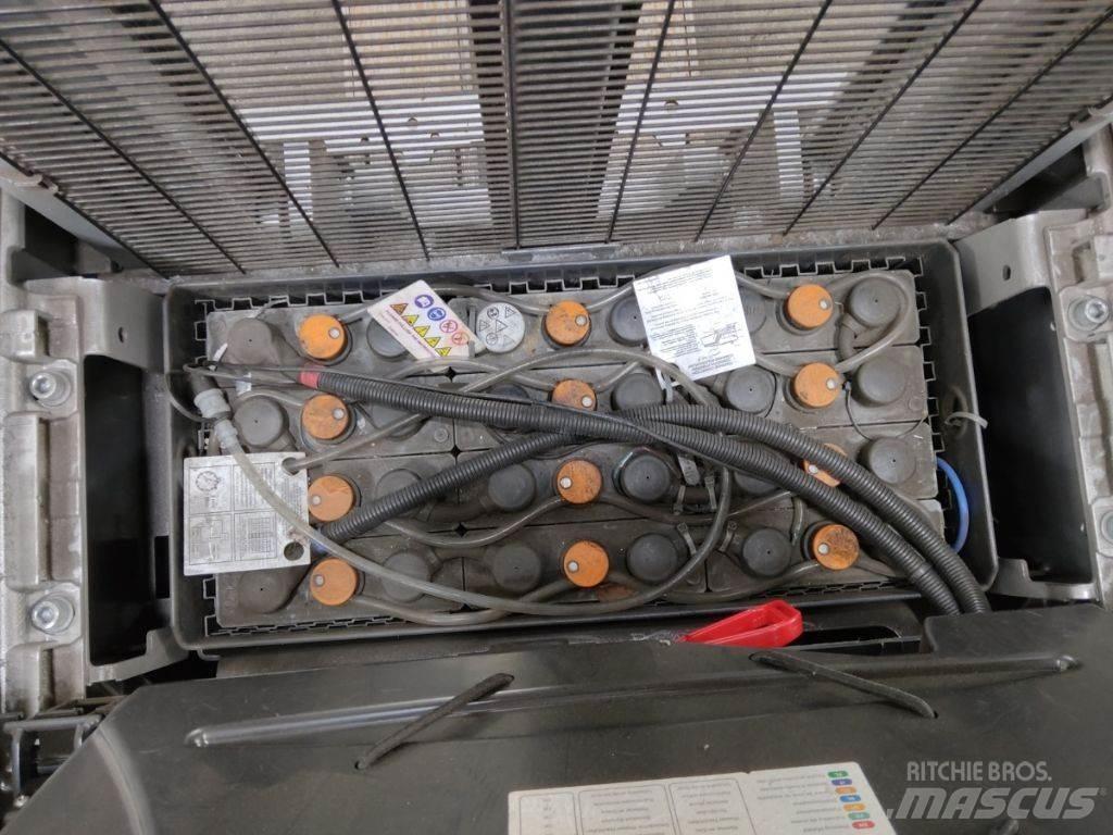 Still EXV20 行走控制式堆積機