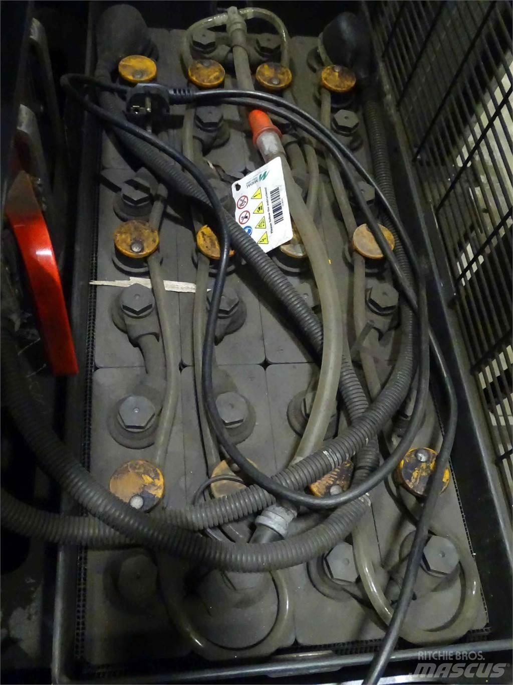Still EXV20I 行走控制式堆積機
