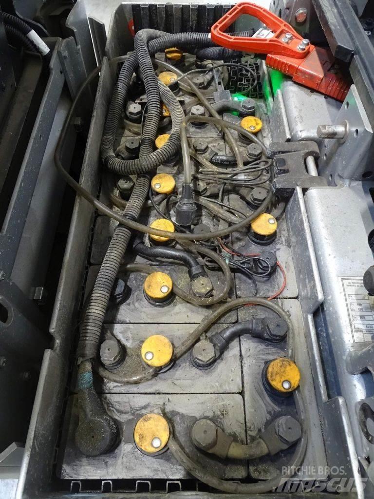 Still LTX-T06 牽引車