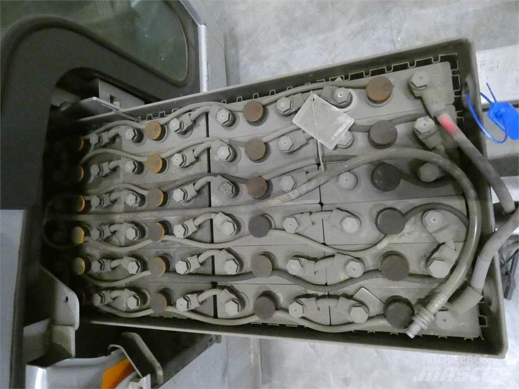 Still LTX70 牽引車