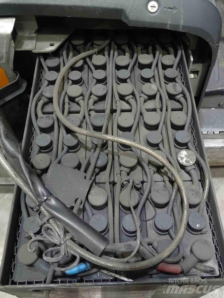 Still LTX80 牽引車