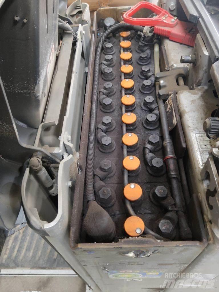 Still OPX-D20 低架裝載機