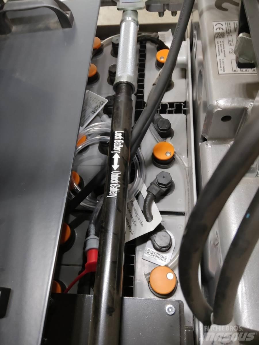Still OXV10 低架裝載機