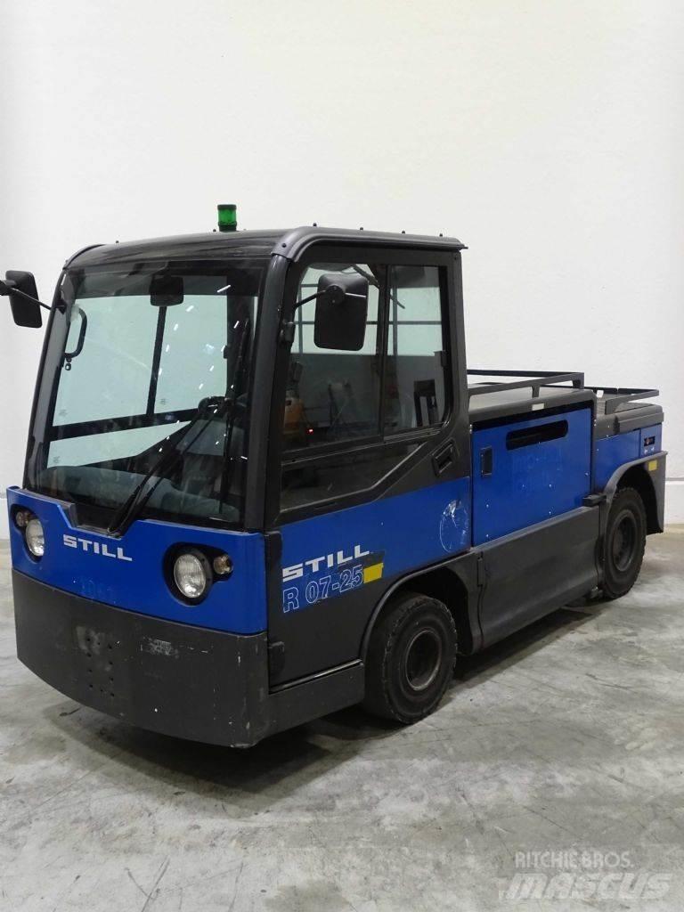 Still R07-25 牽引車