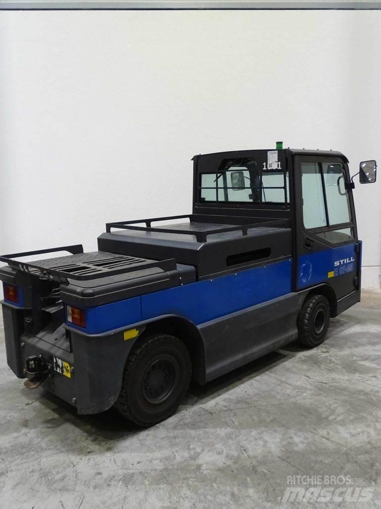 Still R07-25 牽引車