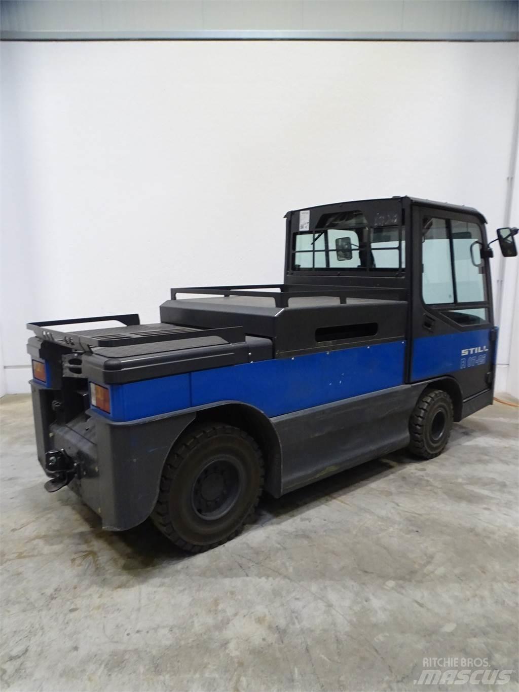 Still R07-25 牽引車