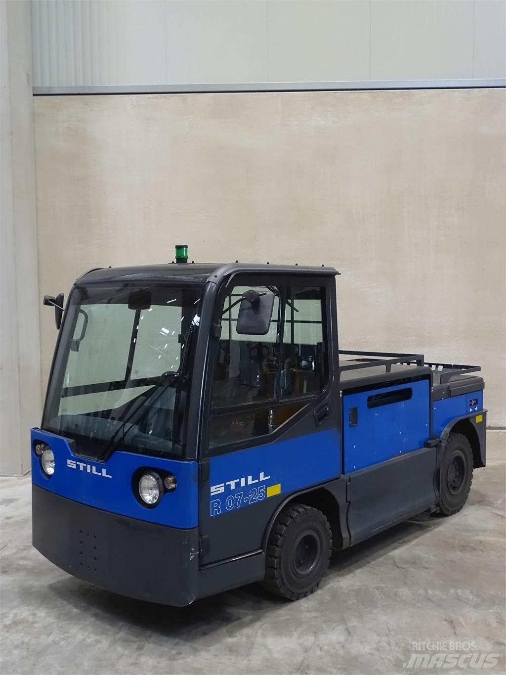 Still R07-25 牽引車