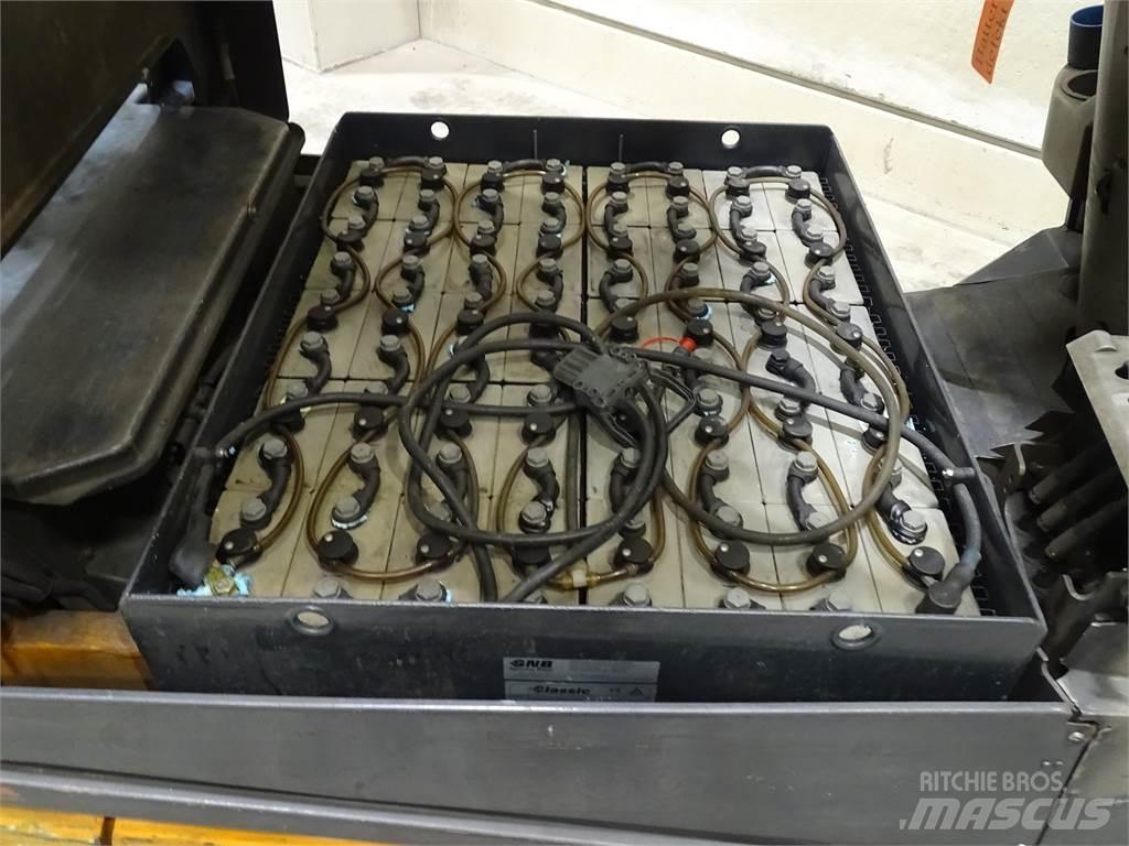 Still R60-30 電動堆高機