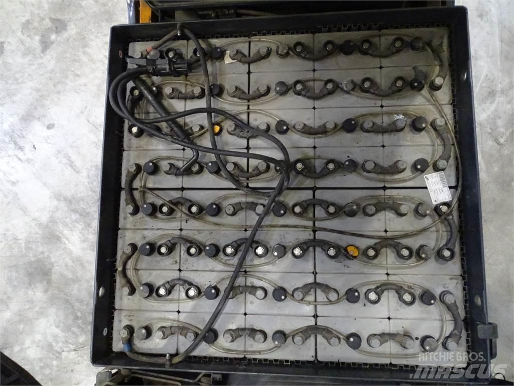 Still R60-40 電動堆高機