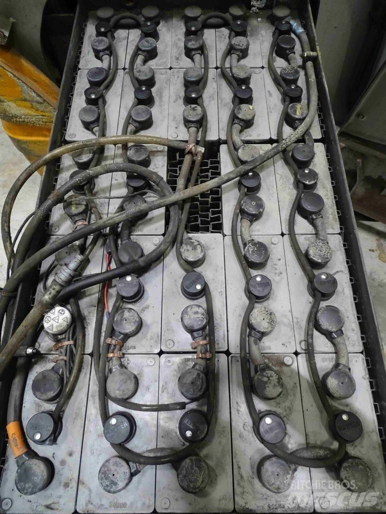 Still RX20-15 電動堆高機