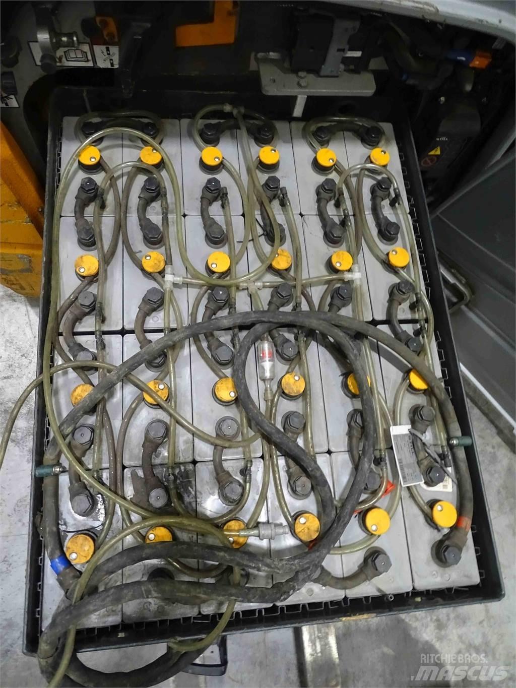 Still RX20-16 電動堆高機