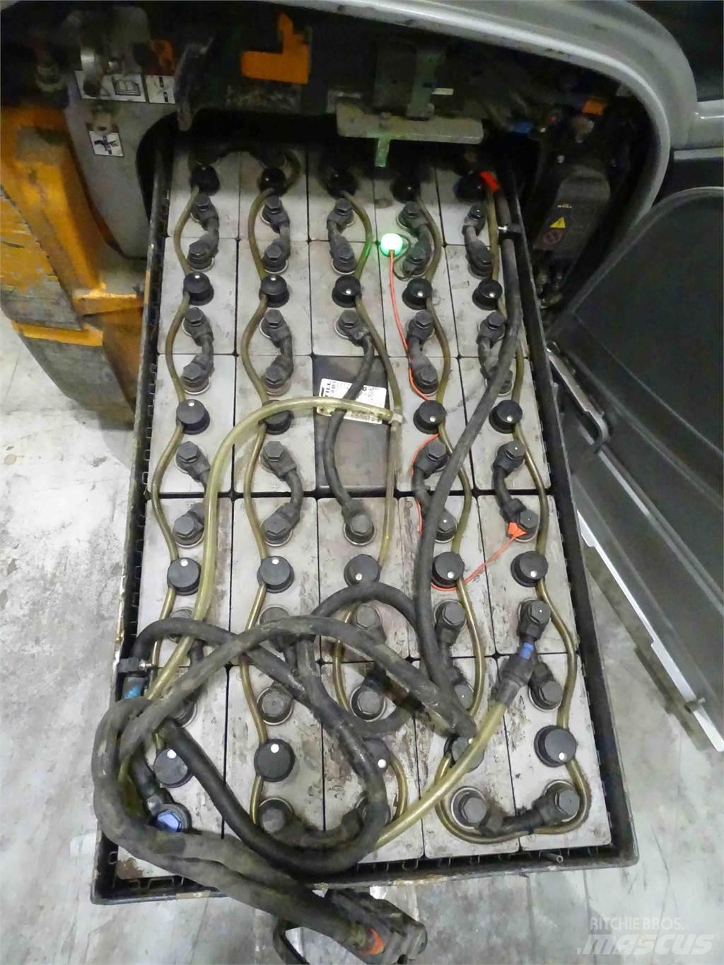 Still RX20-16C 電動堆高機