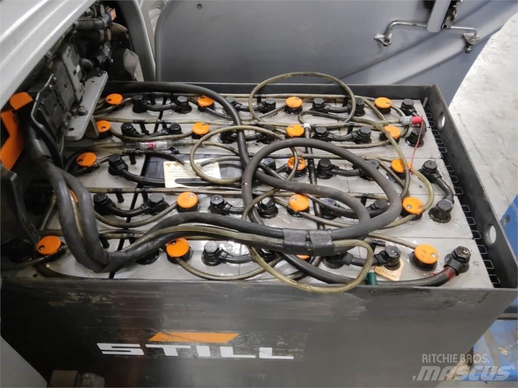 Still RX20-16C 電動堆高機