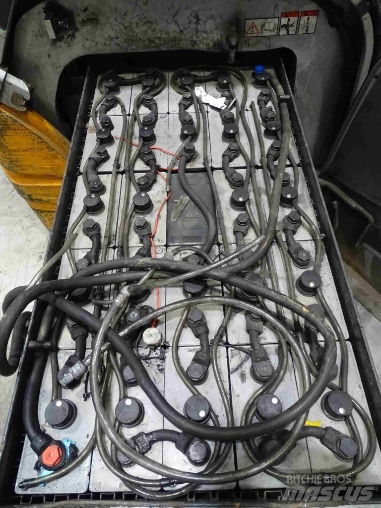 Still RX20-18 電動堆高機