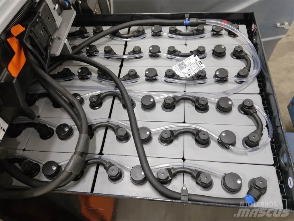 Still RX20-18 電動堆高機