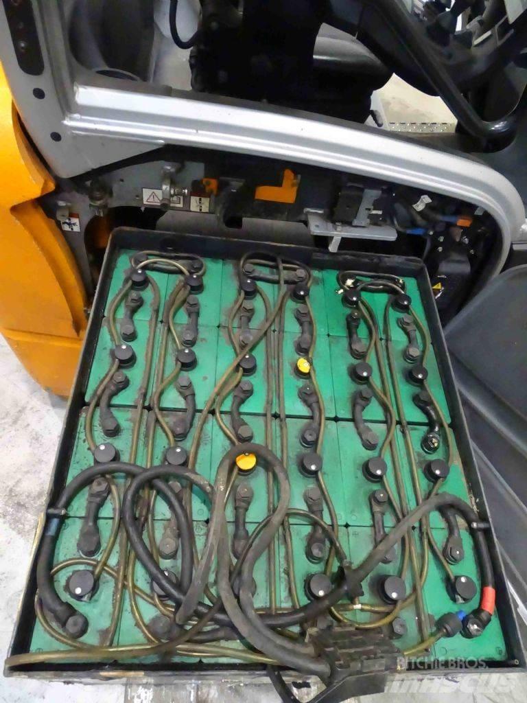 Still RX20-20L 電動堆高機