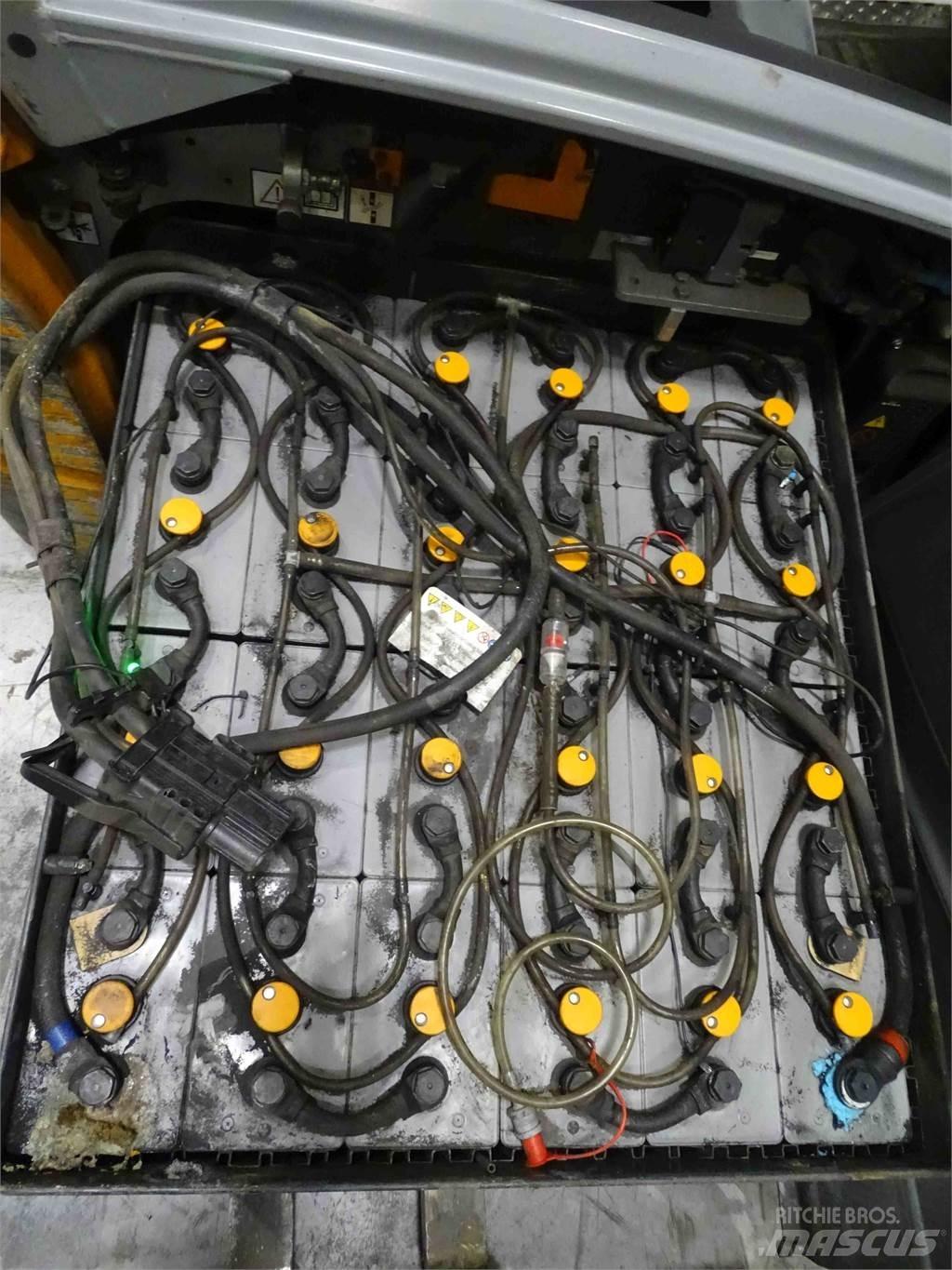 Still RX20-20L 電動堆高機