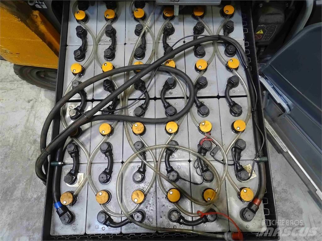 Still RX20-20P 電動堆高機