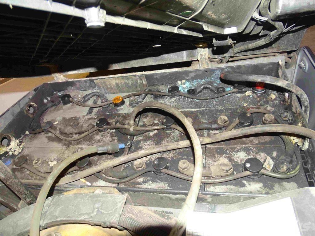 Still RX50-13 電動堆高機