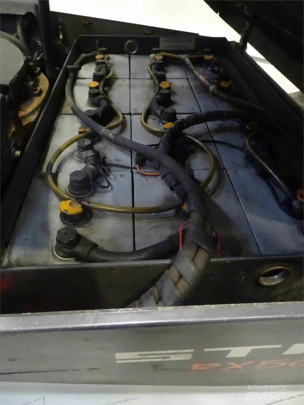 Still RX50-15 電動堆高機