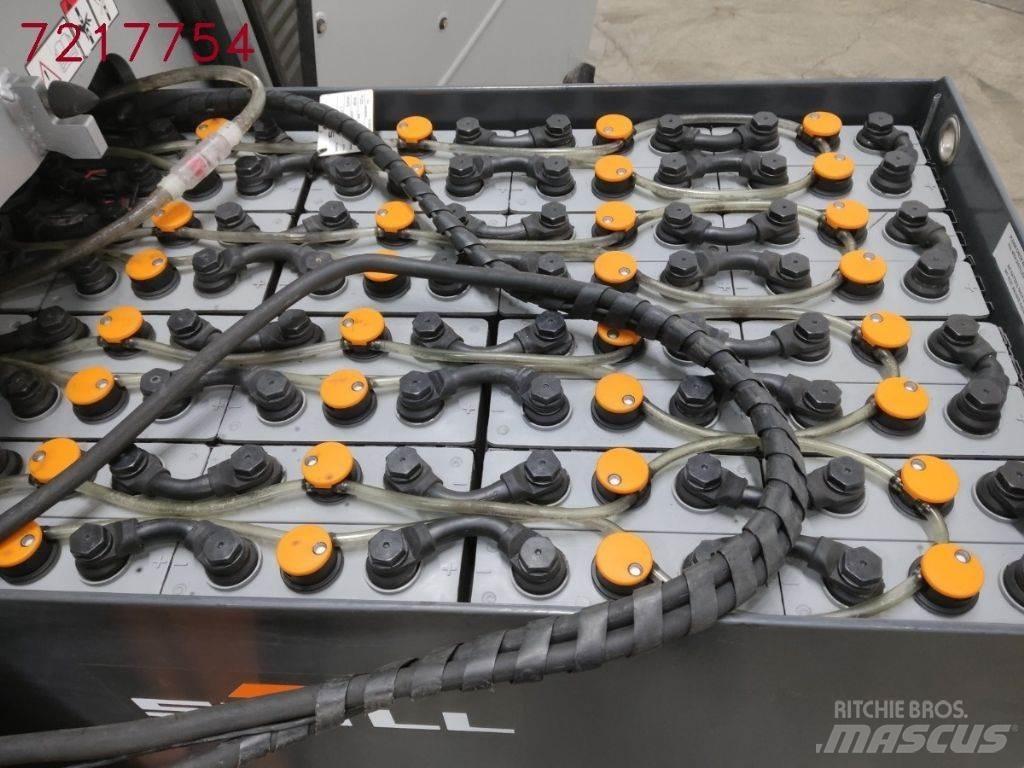 Still RX60-18 電動堆高機