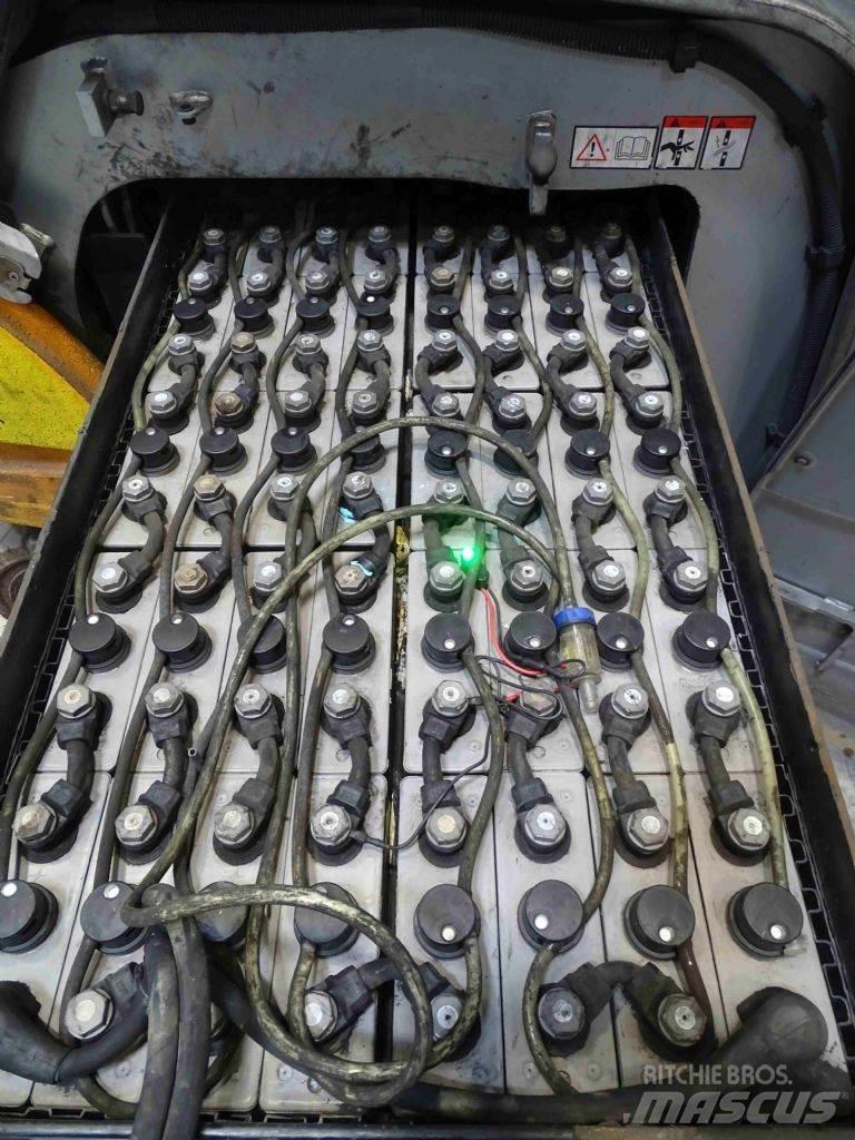 Still RX60-20 電動堆高機