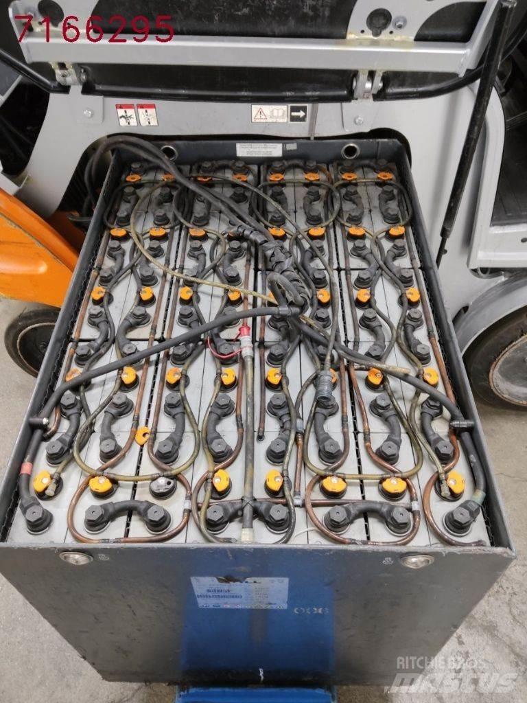 Still RX60-25 電動堆高機