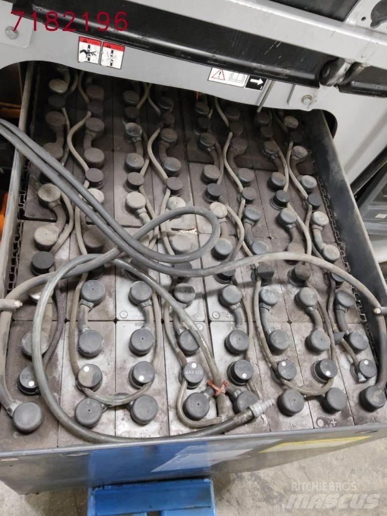Still RX60-25 電動堆高機