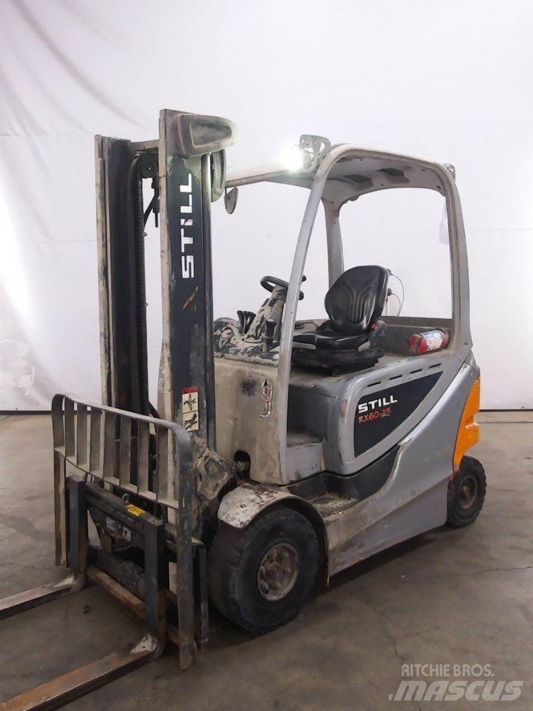Still RX60-25 電動堆高機