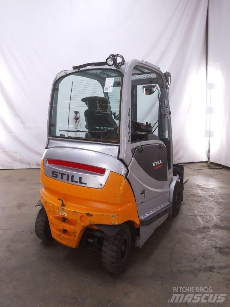 Still RX60-25 電動堆高機
