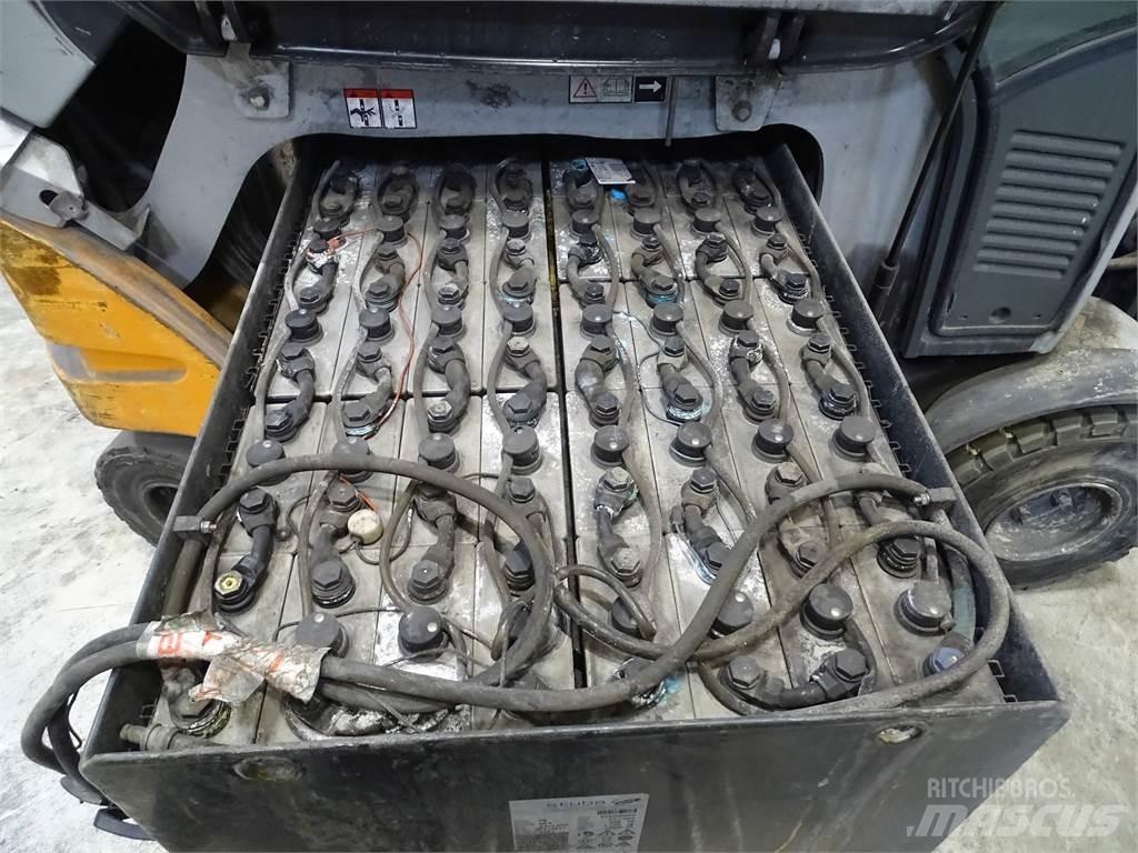 Still RX60-25 電動堆高機